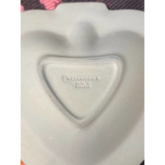 Vintage Wedgwood Blue Jasperware Spade-shaped Ashtray - Picture 10 of 12